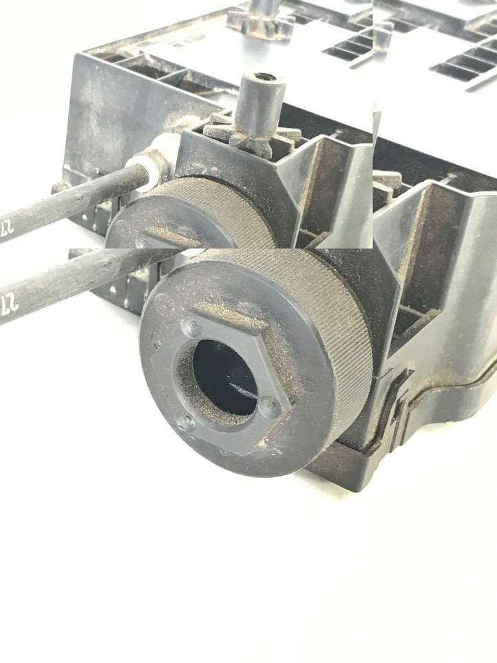 BMW 7 F01 F02 F03 F04 (2008 - 2016)  E007406141 Модуль управления ручным тормозом