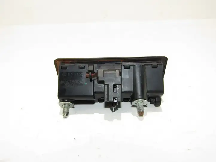 Volkswagen Golf Plus (2004 - 2008) Кнопка закрытия крышки багажника — фото 2