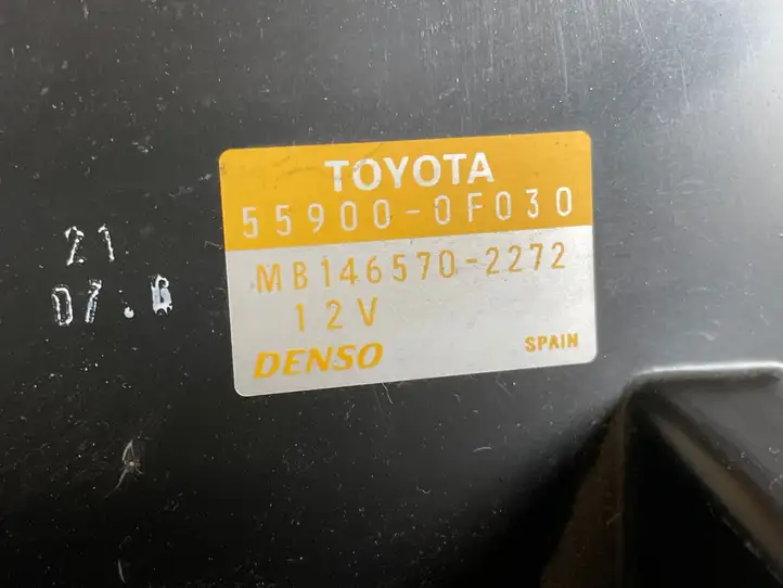 Toyota Corolla Verso AR10 (2004 - 2009) 559000F030 Блок управления климат-контролем — фото 3