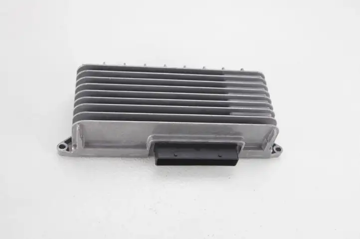 Audi A4 S4 B8 8K (2007 - 2011) 8T0035223AH Усилитель звука — фото 1