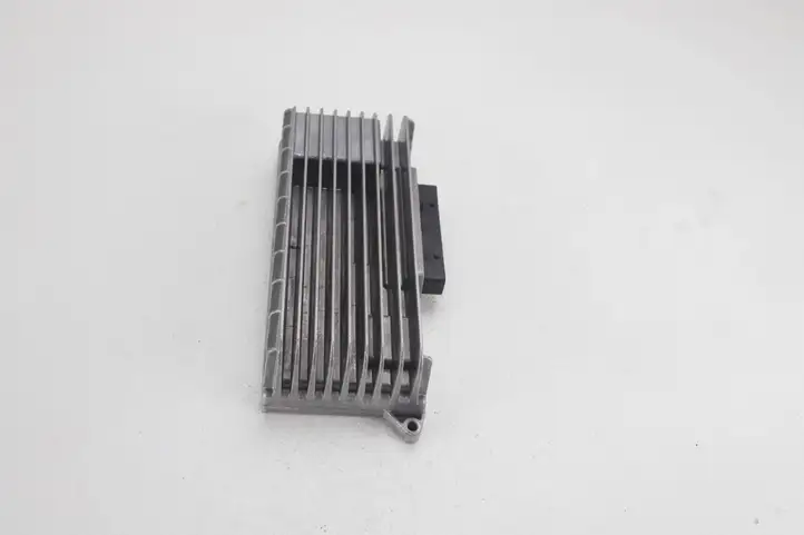 Audi A4 S4 B8 8K (2007 - 2011) 8T0035223AH Усилитель звука — фото 3
