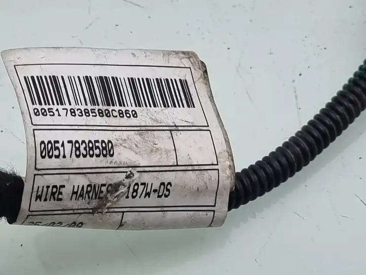 Fiat Fiorino (2008 - 2014) 00517838580 Проводка вентилятора охлаждения — фото 2