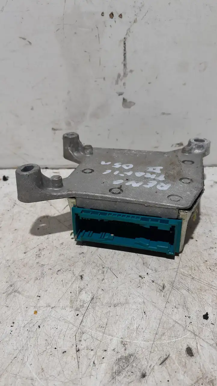 Renault Trafic II (X83) (2002 - 2014)  8200469203 Блок управления надувных подушек