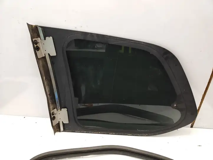 Kia Carnival (2006 - 2014) 43R000386 Заднее боковое стекло — фото 5