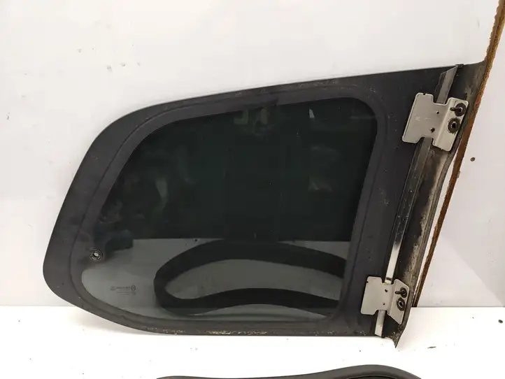 Kia Carnival (2006 - 2014) 43R000386 Заднее боковое стекло — фото 6