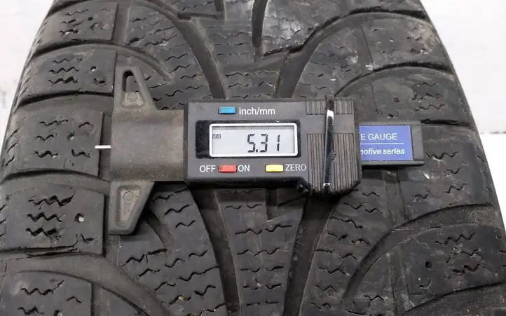 Subaru Forester SF (2000 - 2003) 22560R16 Зимняя шина R16 — фото 2