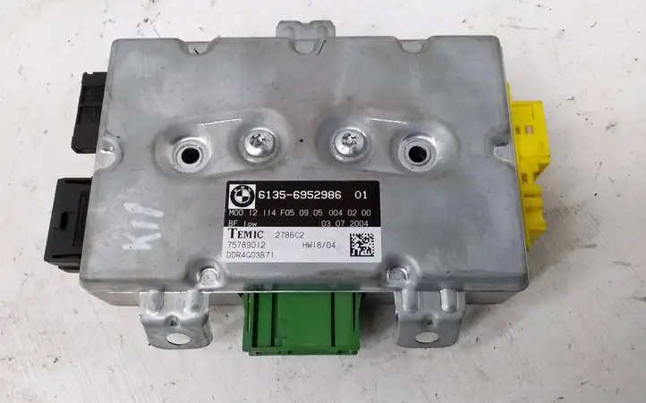 BMW 5 E60 E61 (2004 - 2010)  6952986 Блок управления дверью