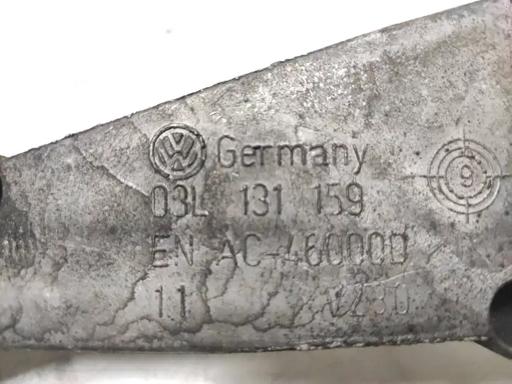 Audi Q5 (2012 - 2017)  03L131159 Кронштейн охладителя EGR