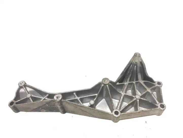 Audi Q5 (2012 - 2017)  03L131159 Кронштейн охладителя EGR