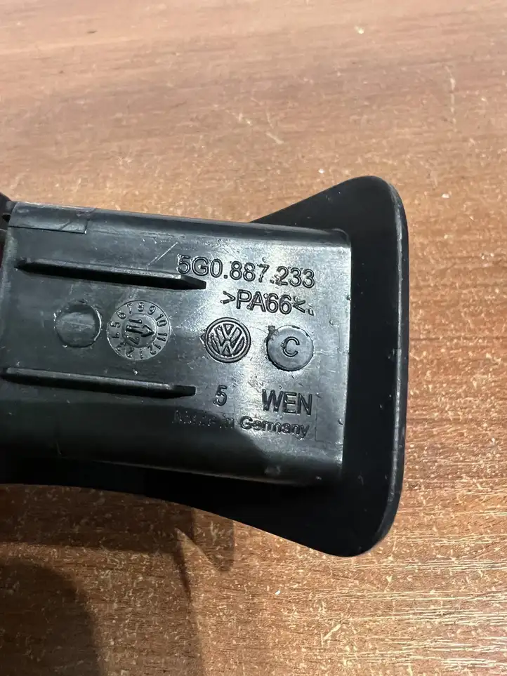 Volkswagen Golf VII (2013 - 2019) 5G0887233 Прочие детали салона — фото 3