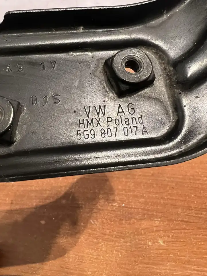 Volkswagen Golf VII (2013 - 2019) 5G9807017A Прочие детали салона — фото 5