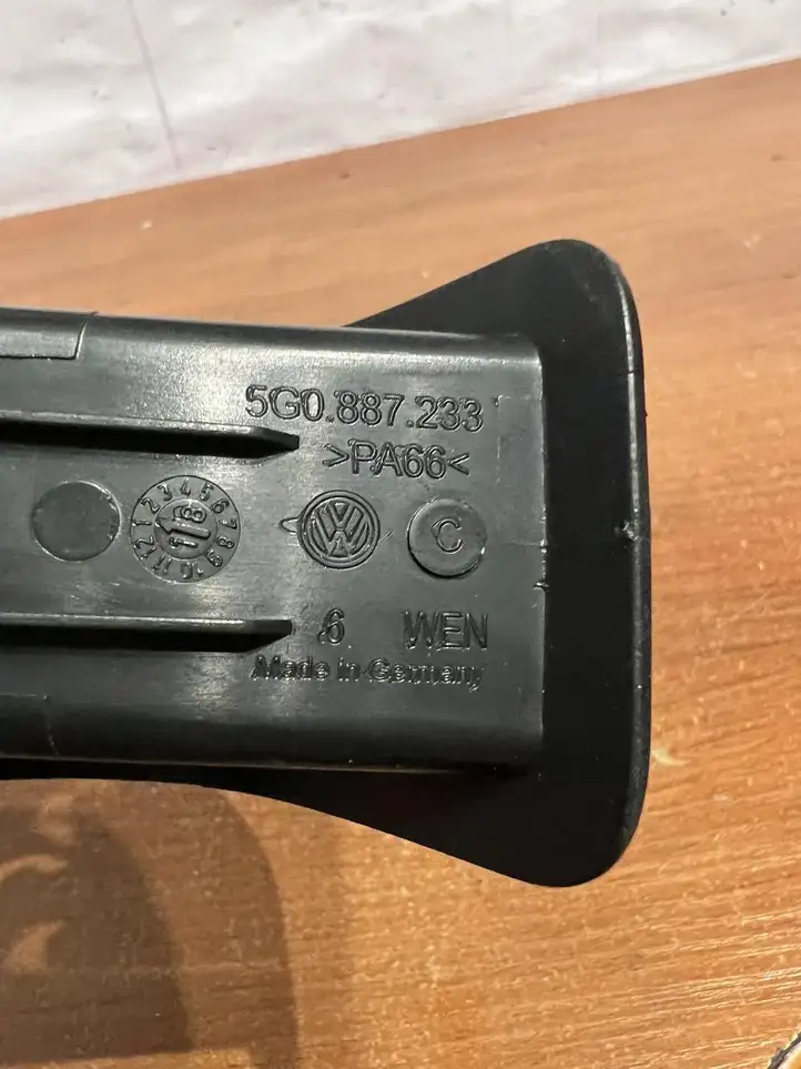 Volkswagen Golf VII (2013 - 2019) 5G0887233 Прочие детали салона — фото 4