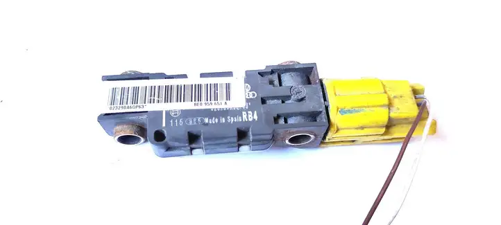Audi A4 S4 B7 8E 8H (2004 - 2009) 8E0959651A Датчик удара SRS — фото 1