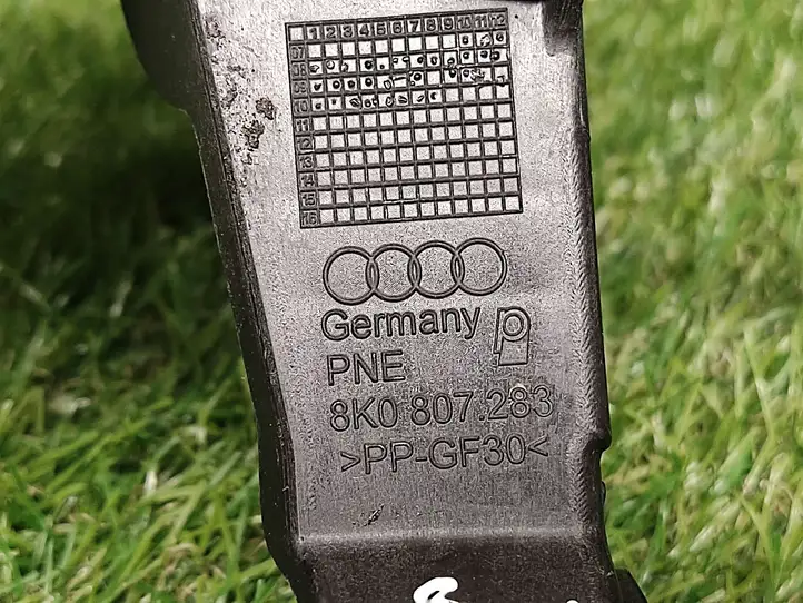 Audi A4 S4 B8 8K (2007 - 2011) 8K0807283 Кронштейн переднего бампера — фото 2