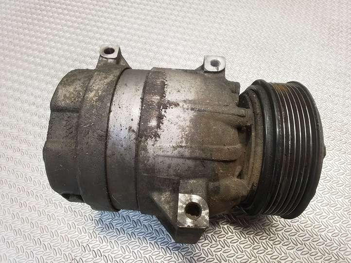 Opel Vivaro (2006 - 2014)  8200979500 Компрессор (насос) кондиционера воздуха