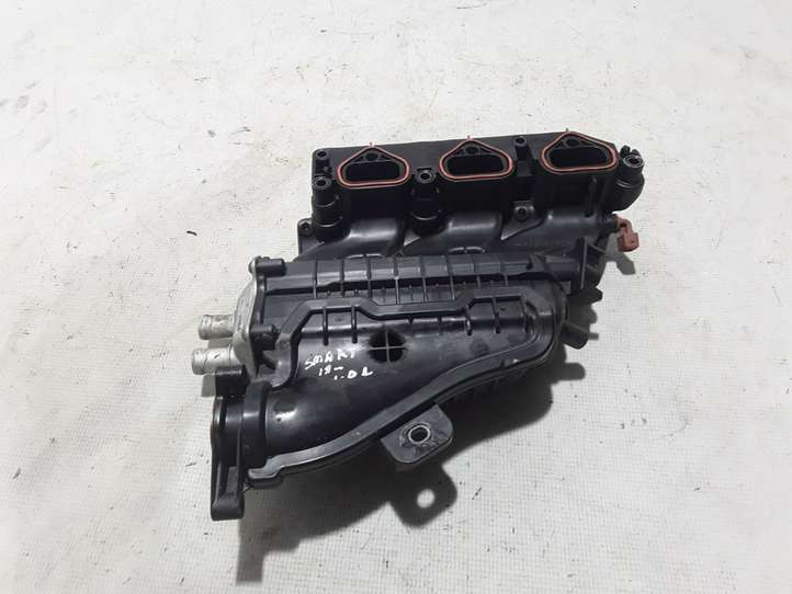 Smart ForFour II W453 (2014 - )  140039911R Впускной коллектор