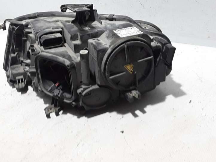 Audi A4 (2007 - 2011)  8K0941004C Передняя фара
