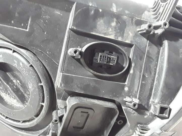 Mini Countryman (2010 - 2016)  9801039 Передняя фара