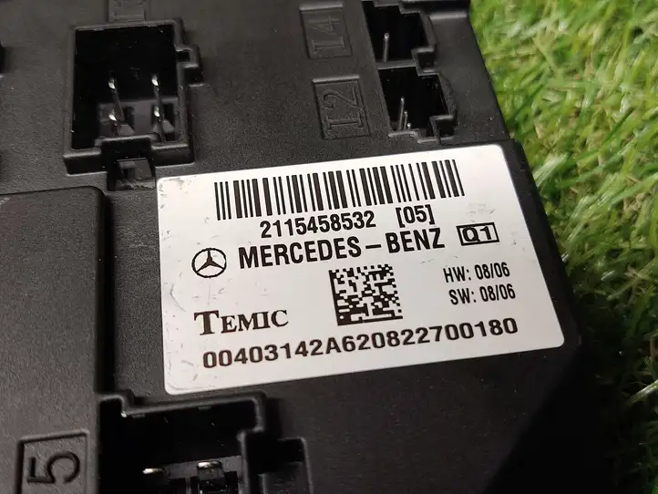 Mercedes-Benz CLS C219 (2003 - 2011) 2115458532 Модуль комфорта — фото 2