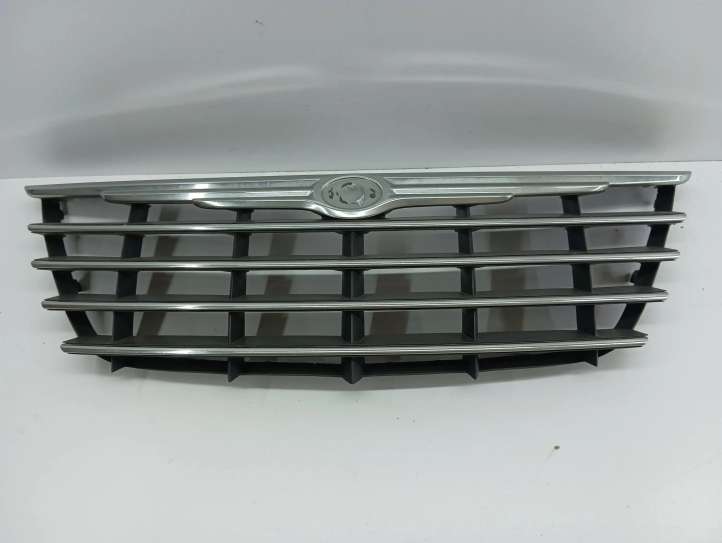 Chrysler Voyager (2004 - 2007)  04857804AB Верхняя решётка