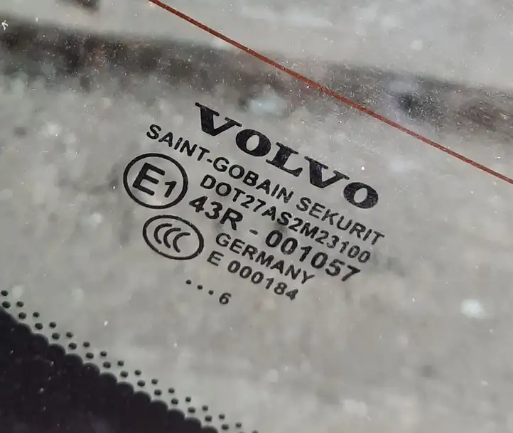 Volvo S80 (2006 - 2009) 43R001057 Заднее стекло — фото 2