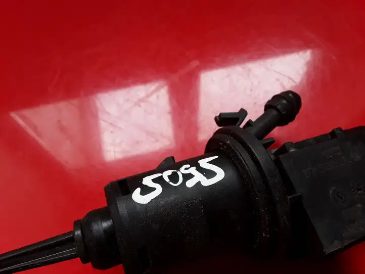 Skoda Octavia Mk3 (5E) (2013 - 2019) KG15065 Главный цилиндр сцепления — фото 2