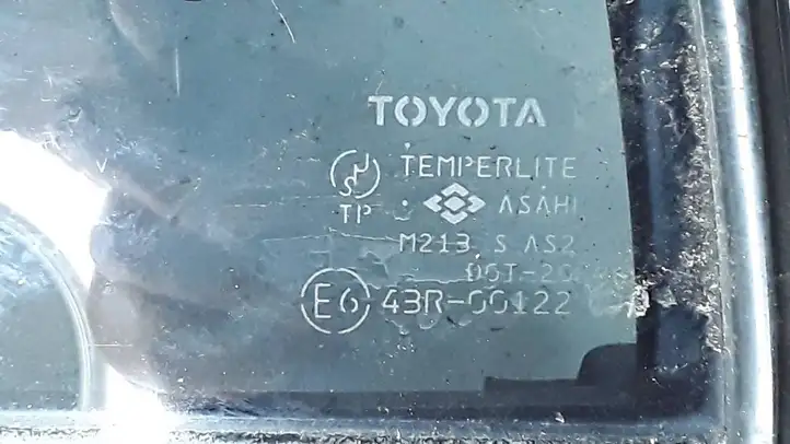 Toyota Corolla E120 E130 (2000 - 2004) 6818913080 Форточка двери — фото 1