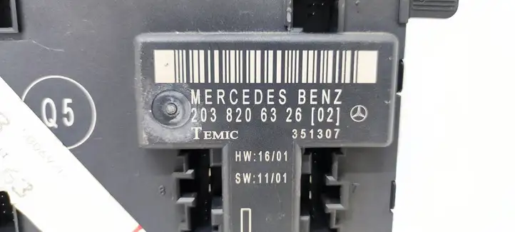 Mercedes-Benz C W203 (2000 - 2007) 2038206326 Блок управления дверью — фото 4