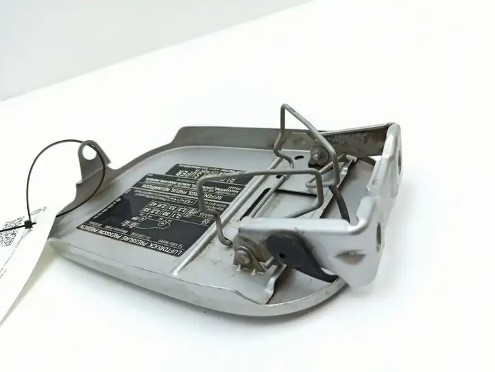 Mercedes-Benz C W203 (2000 - 2007) A2035840738 Крышка топливного бака — фото 6