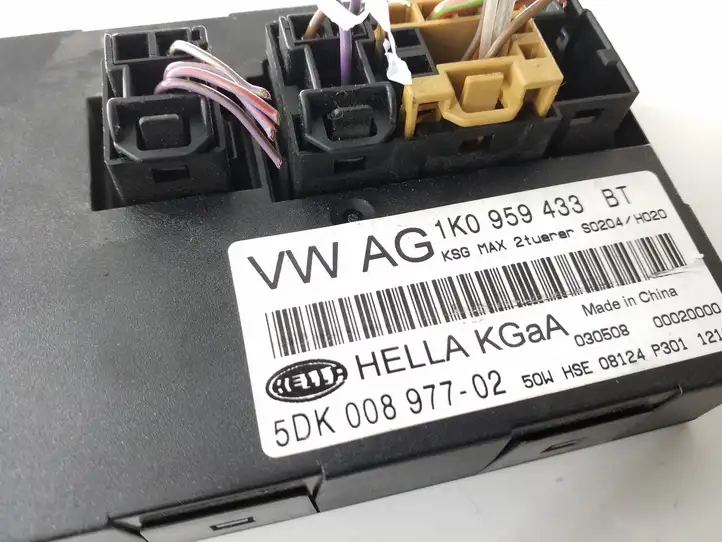 Volkswagen Golf Plus (2008 - 2014) 1K0959433BT Модуль комфорта — фото 3