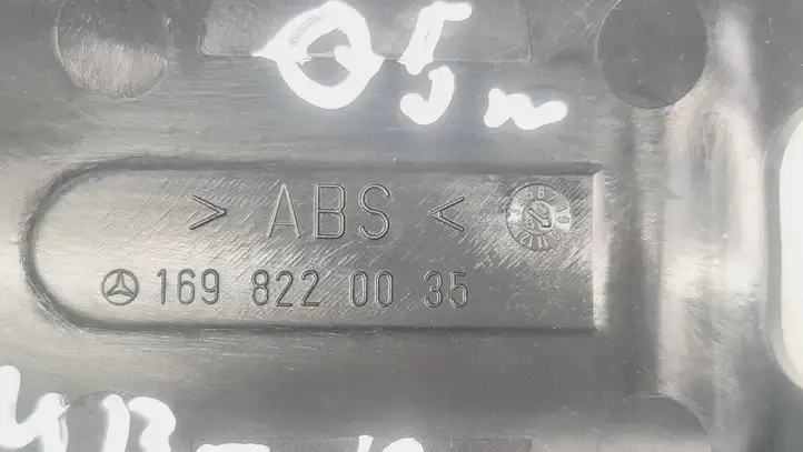 Mercedes-Benz A W169 (2004 - 2012) 1698220035 Прочие детали салона — фото 2
