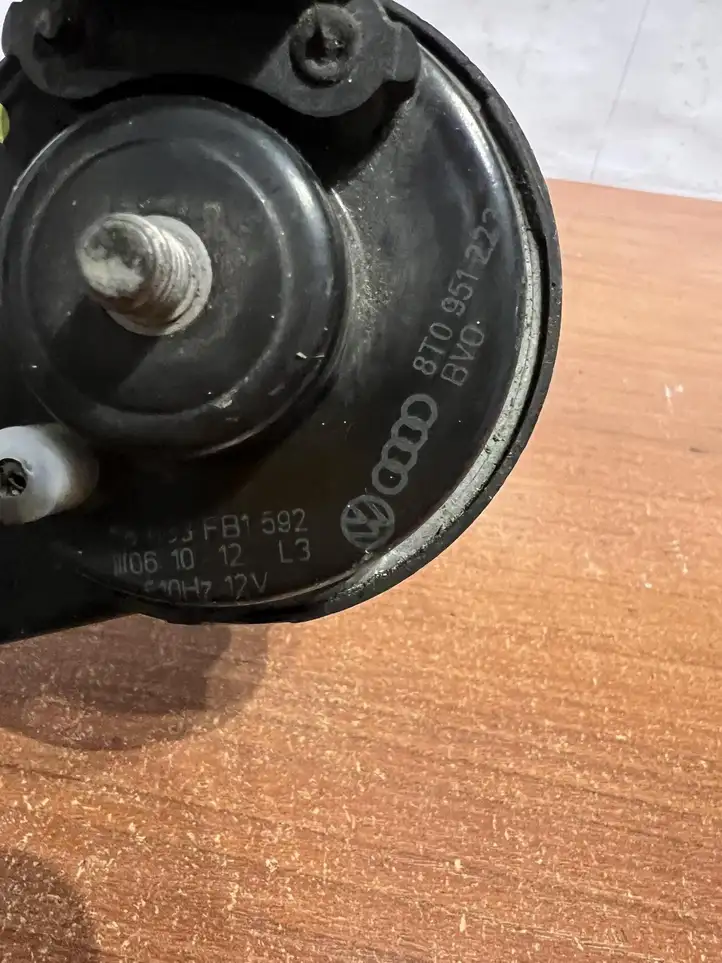 Audi A4 S4 B8 8K (2007 - 2011) 8T0951223 Звуковой сигнал — фото 4