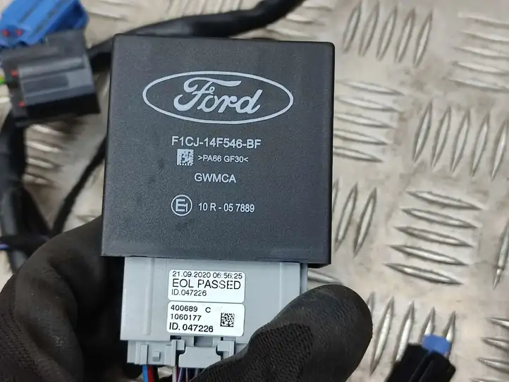 Ford Focus (2019 - ) JX6J19D521EB Комплект буксировочного крюка — фото 20
