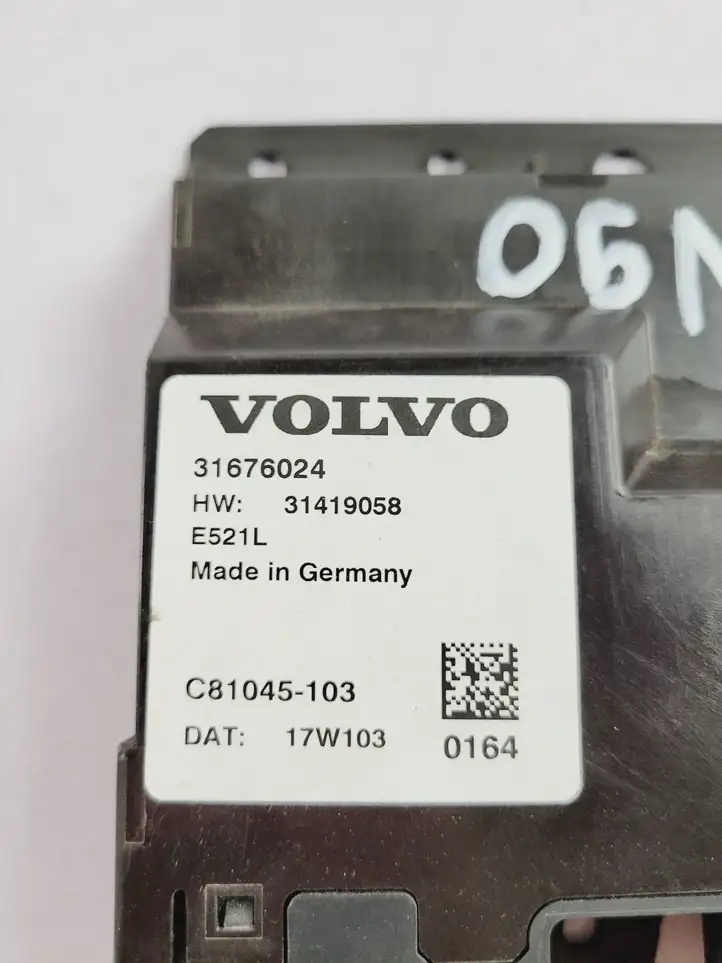 Volvo S90, V90 (2016 - 2020) 31676024 Блок управления крышкой багажника — фото 4