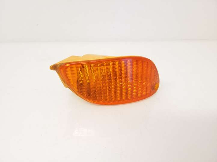 Ford Focus (1998 - 2004)  XS4X13368A Указатель поворота передний