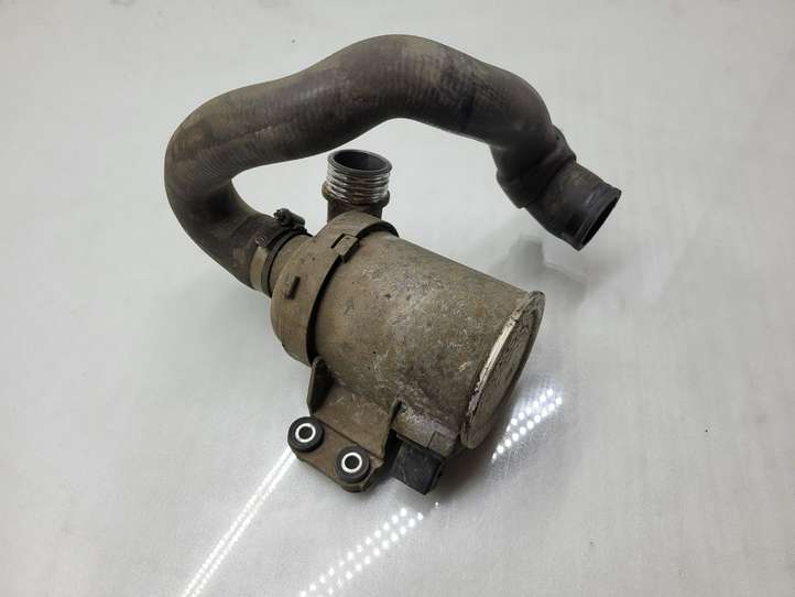 BMW 3 F30 F35 F31 (2012 - 2018)  86250980 Водяной насос