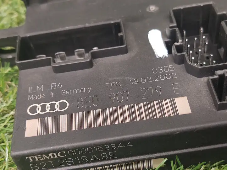 Audi A4 S4 B6 8E 8H (2000 - 2006) 8E0907279E Модуль комфорта — фото 2