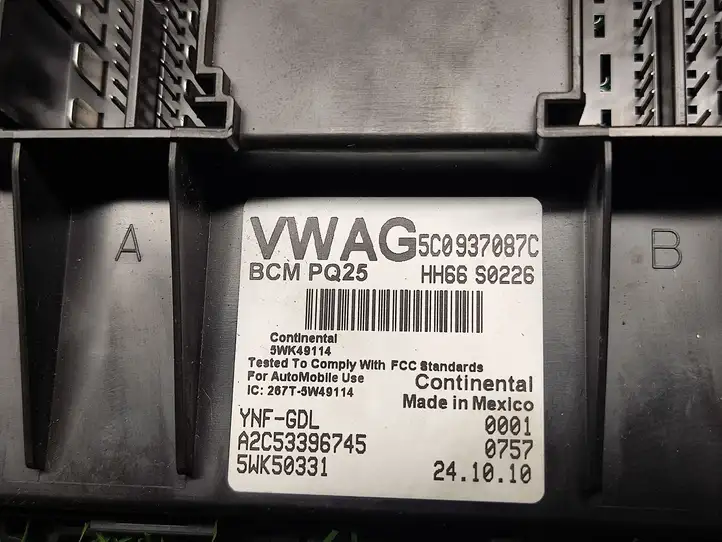 Volkswagen Jetta VI (2011 - 2018) 5C0937087C Модуль комфорта — фото 2