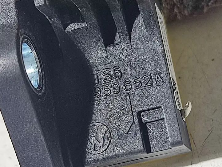 Volkswagen Tiguan (2011 - 2016) 5N0959652A Датчик удара SRS — фото 3