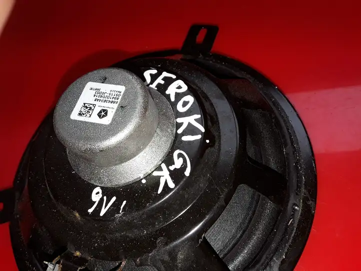 Jeep Grand Cherokee (2010 - 2021) 68043034AB Динамики задних дверей — фото 4