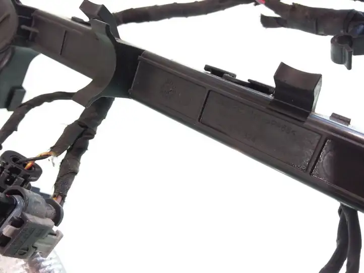 Seat Leon (5F) (2012 - 2019) 04L971824 Прочая электропроводка — фото 2