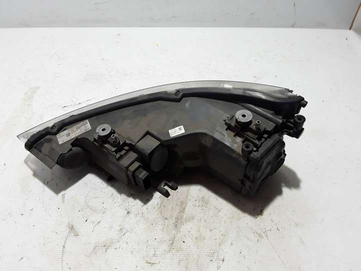 Audi A1 (2010 - 2014)  8X0941004 Передняя фара