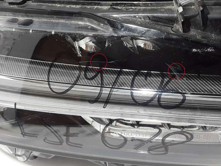 Volvo S90 (2020 - )  31655729 Передняя фара