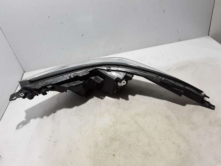 Toyota C-HR (2016 - 2022)  81110F417000 Передняя фара