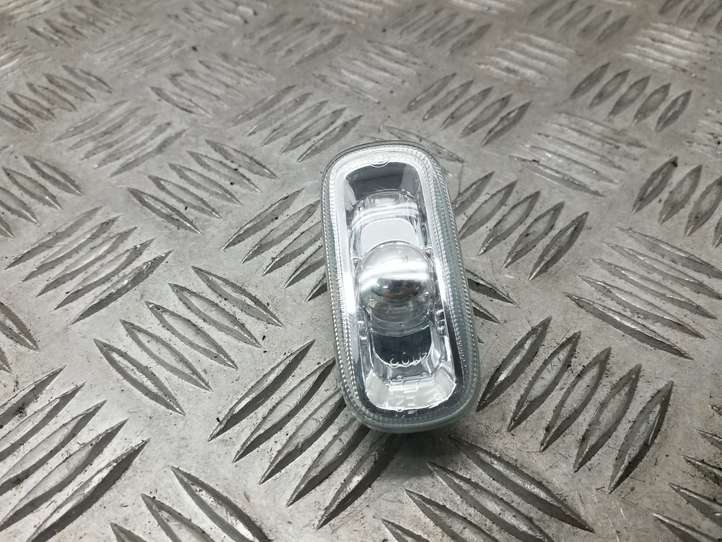 Audi A3/S3 8P (2004 - 2008)  8E094127 Поворотный фонарь крыла