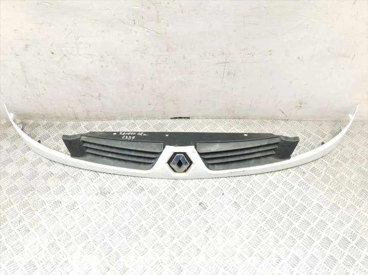 Renault Kangoo II (2008 - 2014)  8200331208 Верхняя решётка