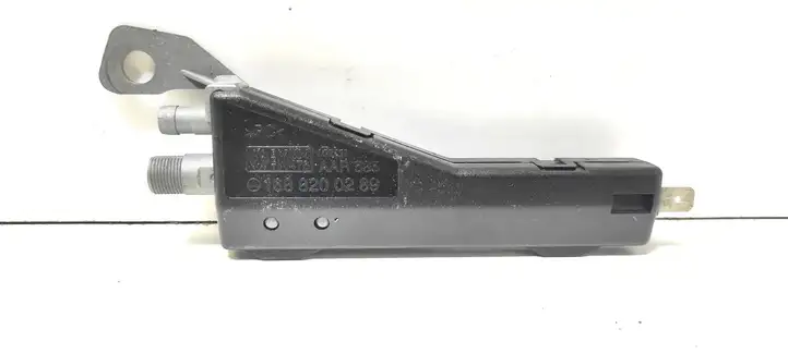Mercedes-Benz A W168 (1997 - 2004) 1688200289 Усилитель антенны — фото 2