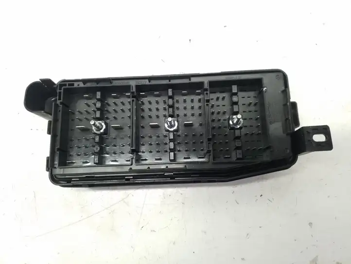 Chevrolet Captiva (2013 - 2016) 22799541 Крышка ящика предохранителей — фото 2