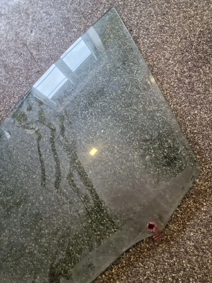 BMW 3 E46 (1998 - 2005) Стекло передней двери — фото 2