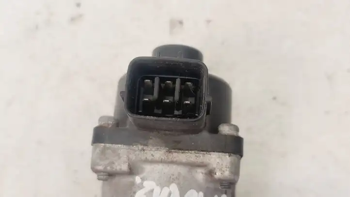 Mazda 6 (2005 - 2007) Клапан EGR — фото 3